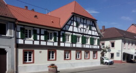 Straßenansicht Fachwerkgebäude 