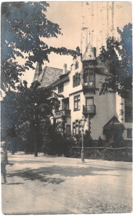 Historische Aufnahme des Gebäudes um 1918